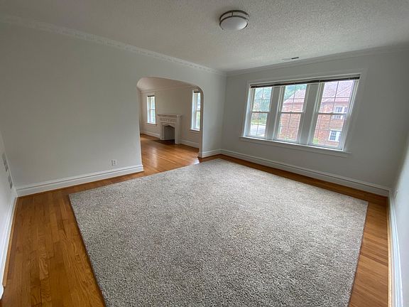 3rd image of 7749 Delmar Blvd #2