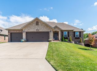 5234 E Wild Horse Dr, Springfield, MO 65802