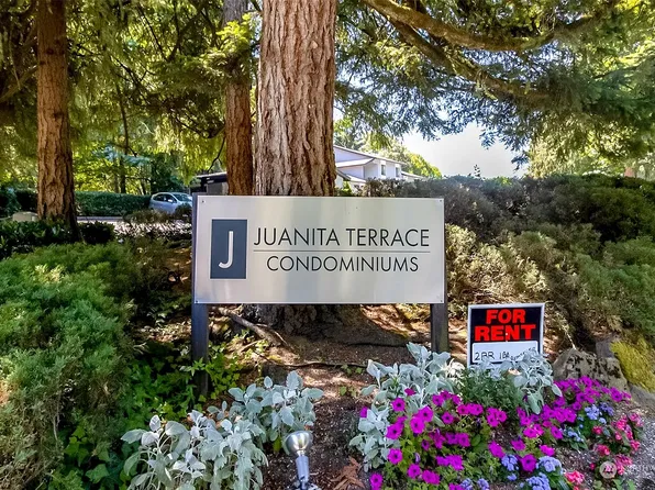 12029 100th Ave NE APT 2A, Kirkland, WA 98034