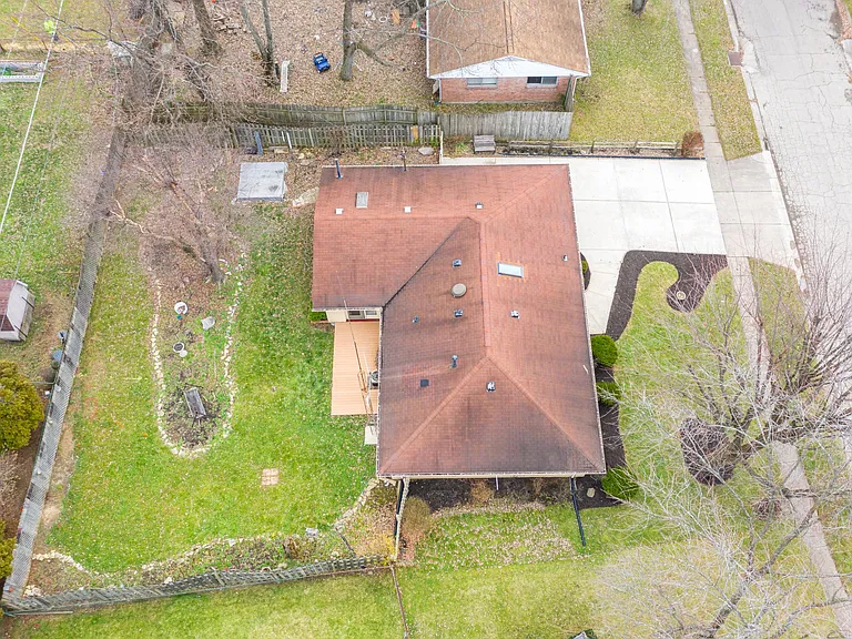 6757 Summerdale Dr — Photo 49