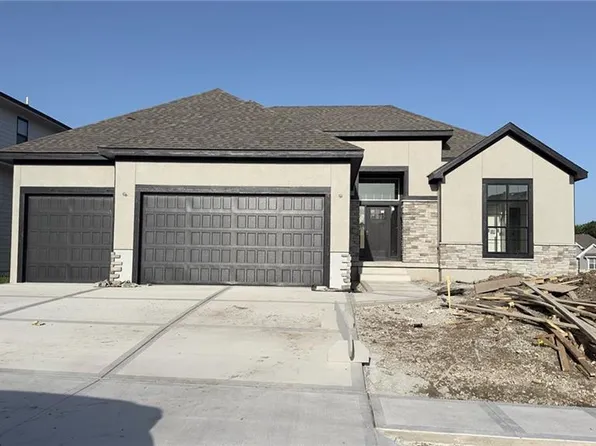 17429 Gillette St, Overland Park, KS 66221