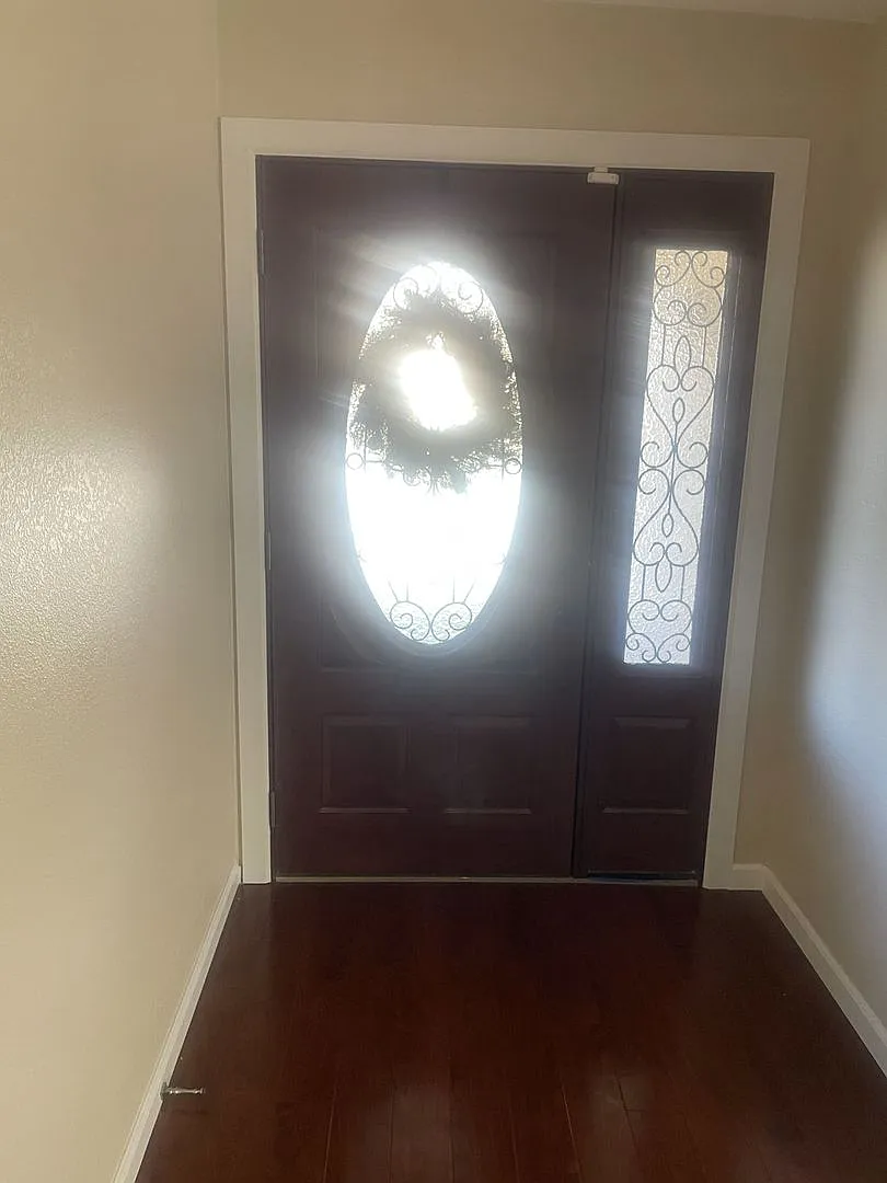 Single Story Richmond Home Available for Lease — Photo 3