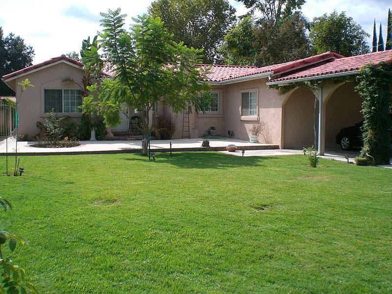 1st image of 22950 Burbank Blvd