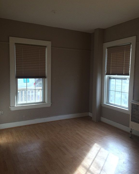 2nd image of 338 Summer St APT 1