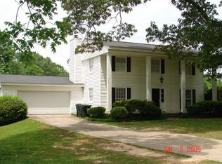 1964 Dobbs Rd, Alexander City, AL 35010