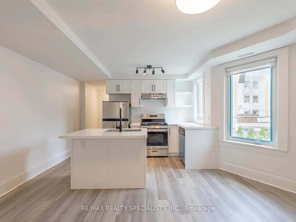82 Marchmount Rd #3