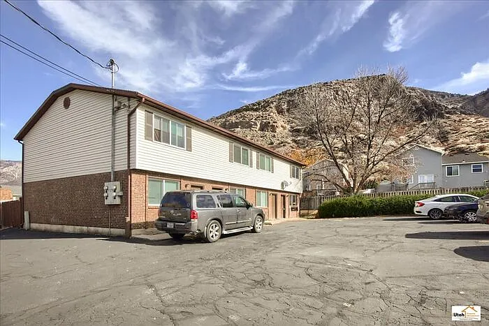 870 N Jackson Ave #8 — Photo 26