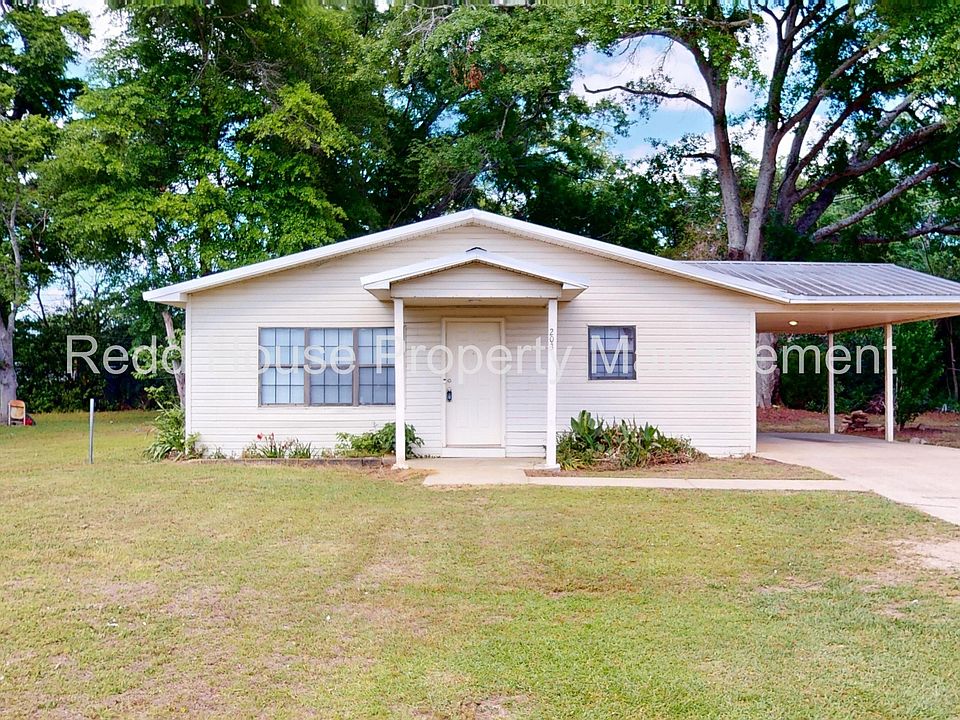 1st image of 203 Plaza Dr