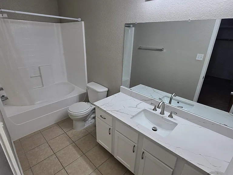 5704 Giddyup Ln — Photo 7