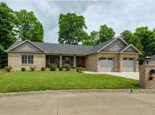 87 Mayberry Dr, Winfield, WV 25213