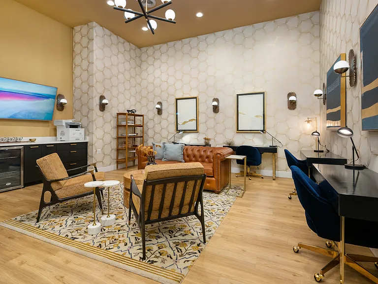 Roosevelt Collection Lofts — Photo 16