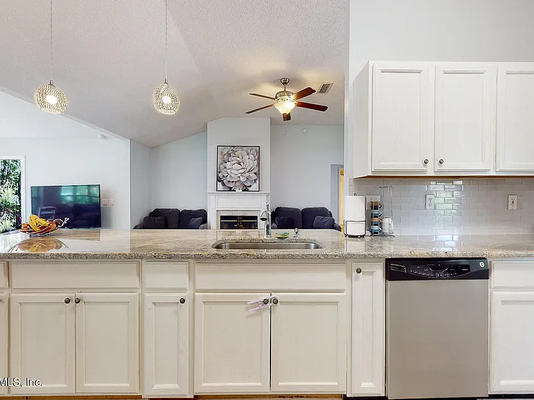 4767 Kernan Mill Ln E — Photo 33