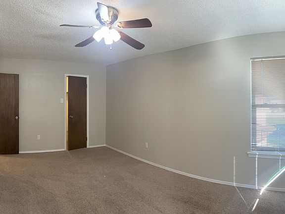 4th image of 311 Innsdale Ter APT C