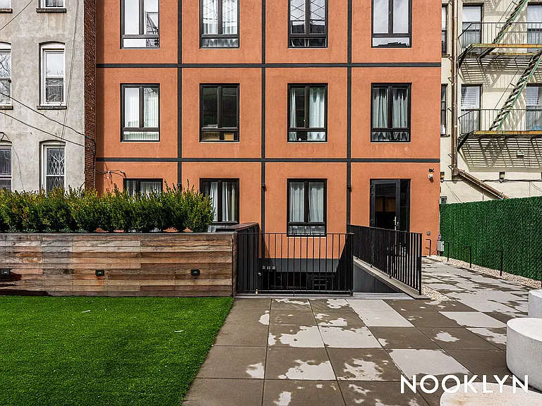 1052 Greene Ave #6C — Photo 27