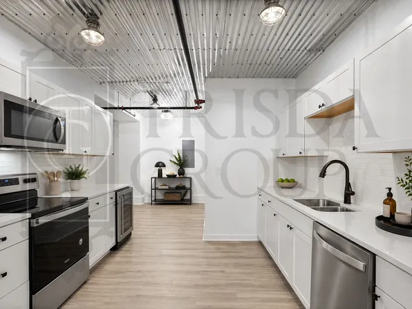 160 Southern Ave APT 4, Pittsburgh, PA 15211