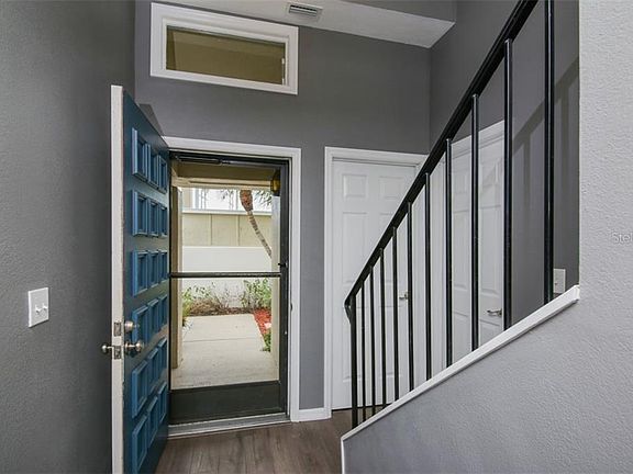 5th image of 2773 Horseshoe Ct #Q-2