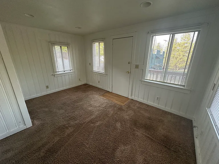 598 Spruce Rd #3 — Photo 8