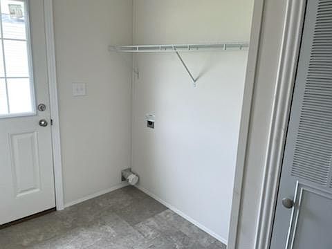 4th image of 35571 Pine Dr #104