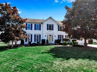 9351 Pine Breeze Ln, Clarence Center, NY 14032