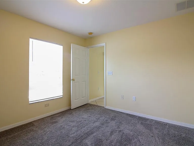 1702 Holton Rd — Photo 22