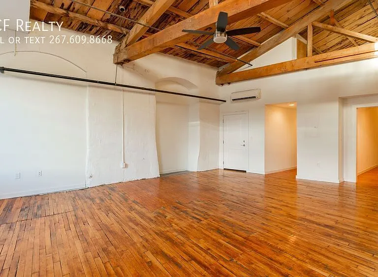 4 Leverington Ave #209 — Photo 27