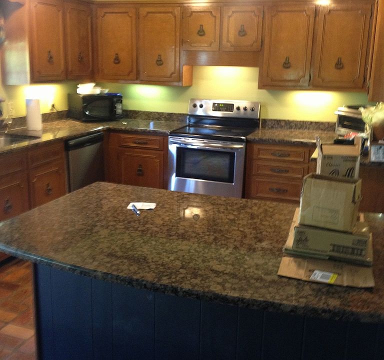 1st image of 115 Rolling Hill Dr
