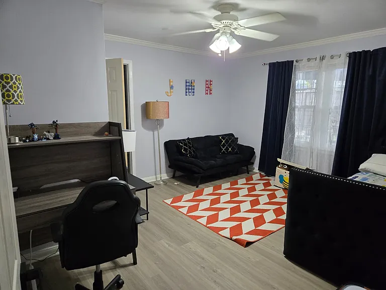 4002 Merrick St — Photo 16