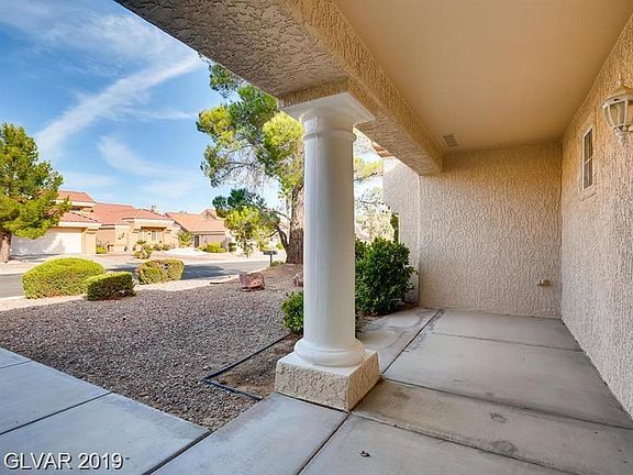 5th image of 2812 Golf Links Dr