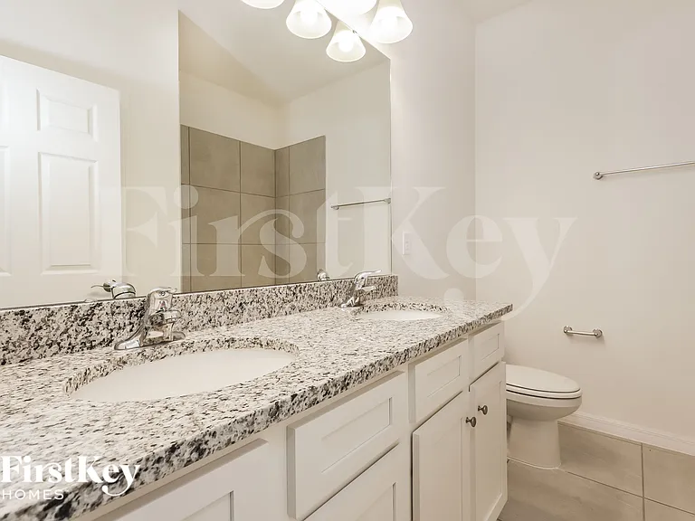 138 Windsor Reserve Dr — Photo 16