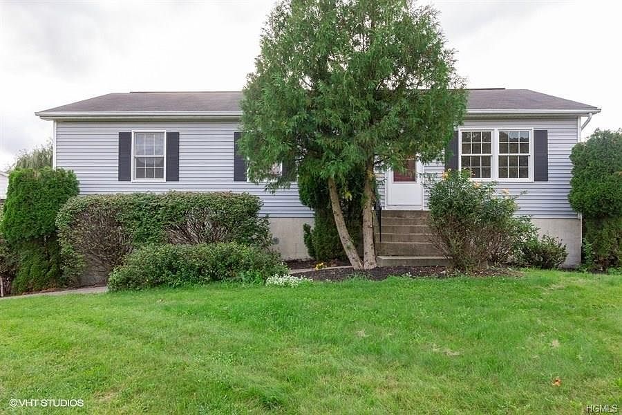 1st image of 13 Leewood Dr