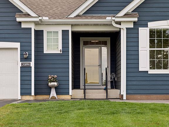 3rd image of 20890 Goodhue Way