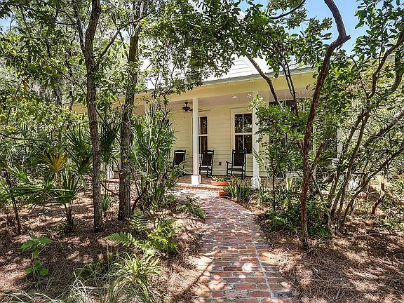 2nd image of 1572 Nolen Ln