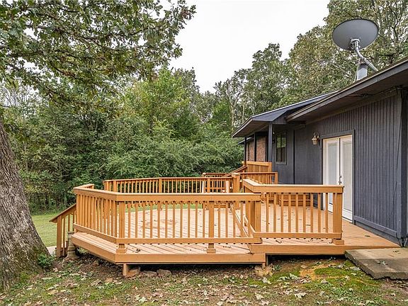 2nd image of 1717 Wood Hills Bnd