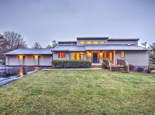 17 Winesap Rd, Roanoke, VA 24019