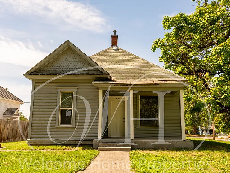 427 E Cherry St — Photo 28