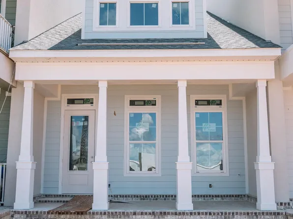 3012 Dock St Unit 8, Pascagoula, MS 39567