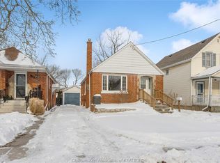 33 Wilson Ave, Chatham Kent, ON N7L1K8