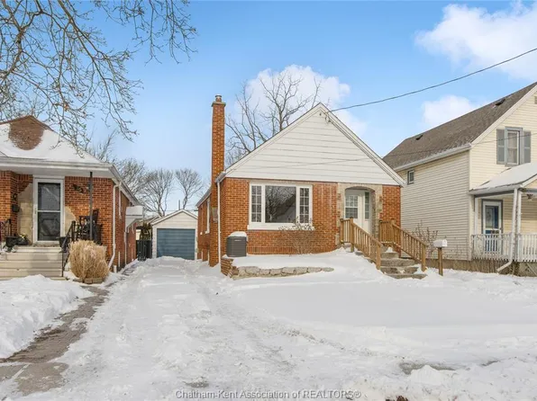 33 Wilson Ave, Chatham Kent, ON N7L 1K8