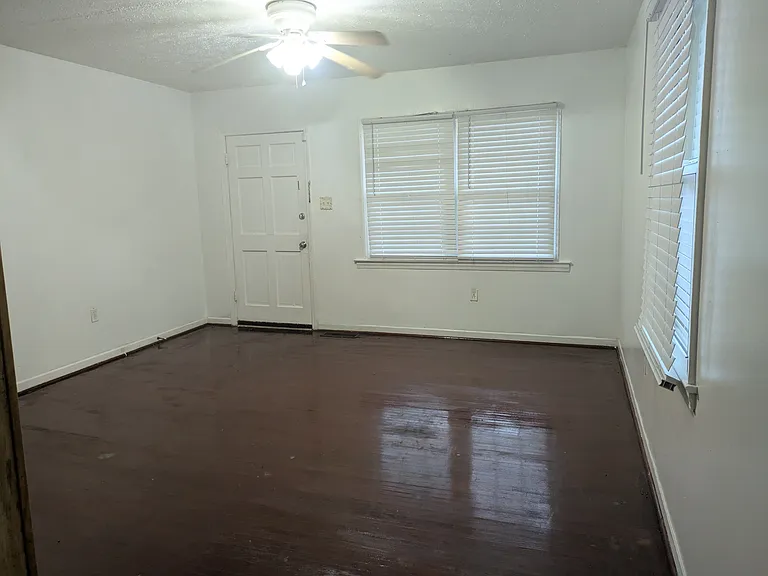 914 Lake Rushin Dr — Photo 4