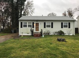 821 Thames Dr, Hampton, VA 23666