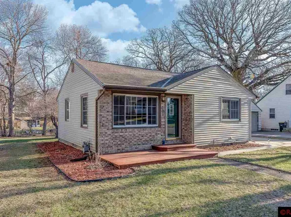 731 E Prince St, Lake Crystal, MN 56055