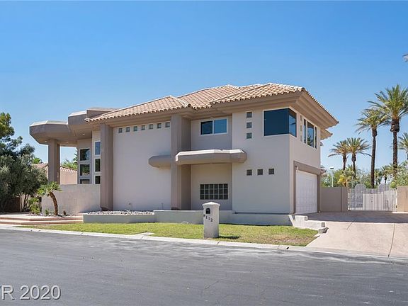 3rd image of 8112 Tiara Cove Cir