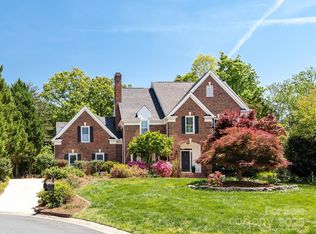 216 Liriope Ct, Matthews, NC 28105