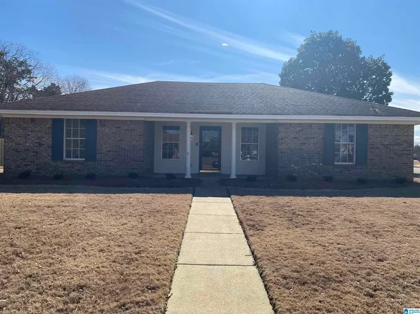 702 Running Brook Dr, Prattville, AL 36066