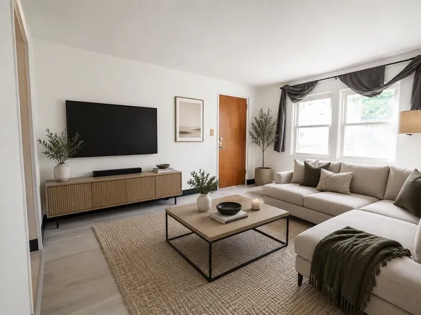 153 Commercial St APT 5, Braintree, MA 02184
