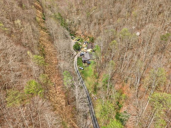 3rd image of 933 Darb Fork Rd