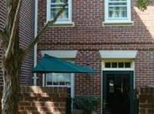 354 N Saint Asaph St, Alexandria, VA 22314