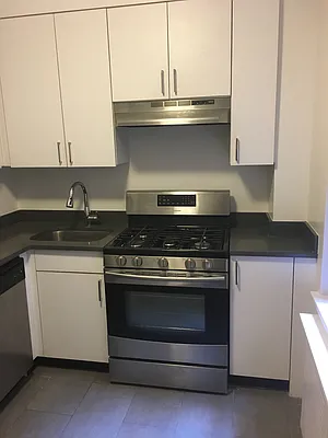 Rented by Solil Management | media 6