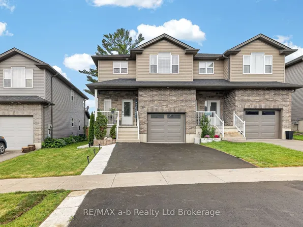 29 Kendell Ln, Ingersoll, ON N5C 0B7