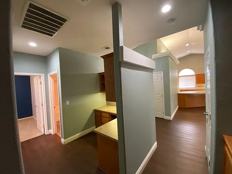 2643 W Oakridge Ave — Photo 20